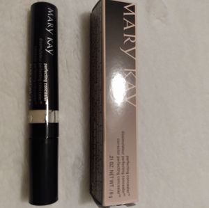 Mary Kay perfecting concealer